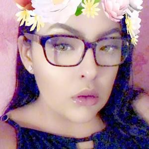 Meet your Posher, Daniela